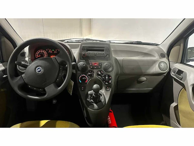 Fiat - 2003 - panda - personenauto - afbeelding 9 van  34