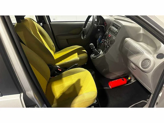 Fiat - 2003 - panda - personenauto - afbeelding 33 van  34