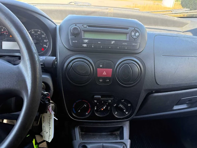 Fiat - 2010 - fiorino - personenauto - afbeelding 4 van  18