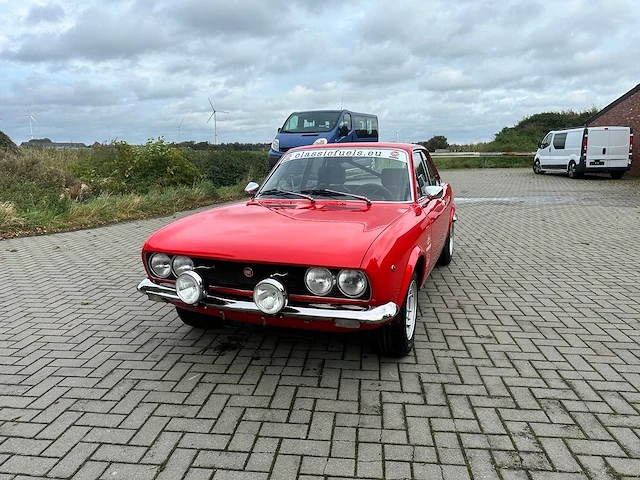 Fiat 124 sport coupé - classic cars >15 - afbeelding 1 van  29
