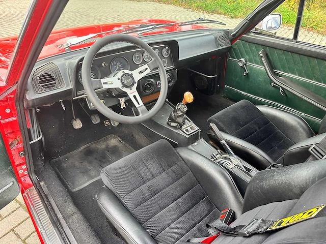 Fiat 124 sport coupé - classic cars >15 - afbeelding 17 van  29