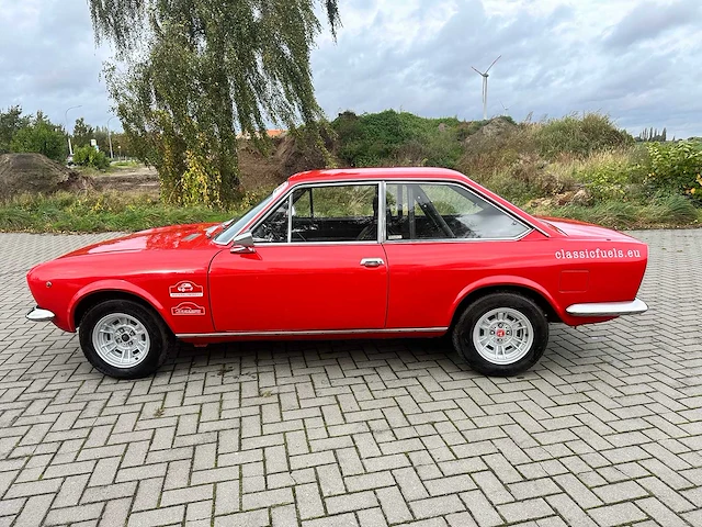 Fiat 124 sport coupé - classic cars >15 - afbeelding 28 van  29