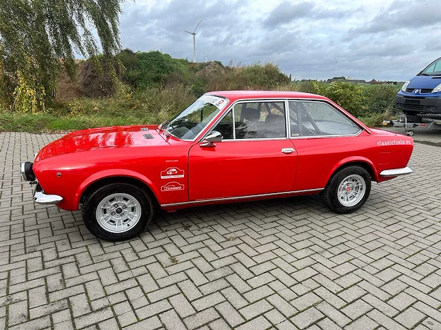 Fiat 124 sport coupé - classic cars >15 - afbeelding 29 van  29