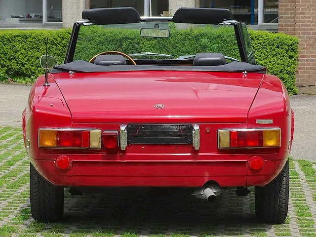 Fiat 124 sport spider 1800 - afbeelding 7 van  56