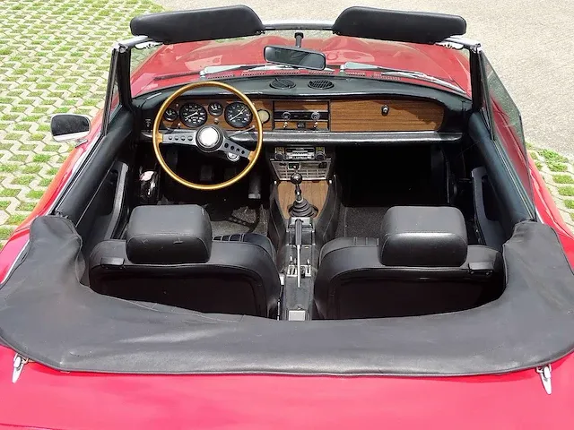Fiat 124 sport spider 1800 - afbeelding 8 van  56