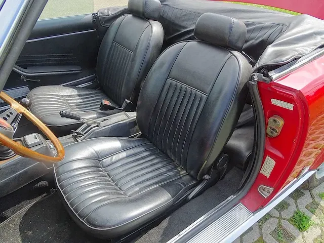 Fiat 124 sport spider 1800 - afbeelding 26 van  56