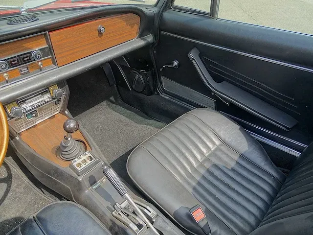 Fiat 124 sport spider 1800 - afbeelding 31 van  56