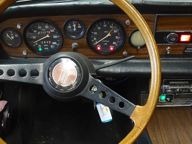 Fiat 124 sport spider 1800 - afbeelding 32 van  56