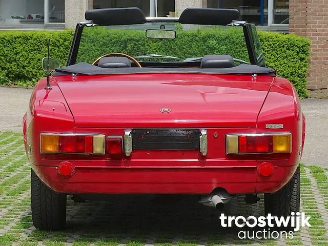 Fiat 124 sport spider 1800 - afbeelding 15 van  56