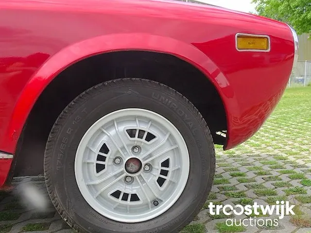 Fiat 124 sport spider 1800 - afbeelding 20 van  56