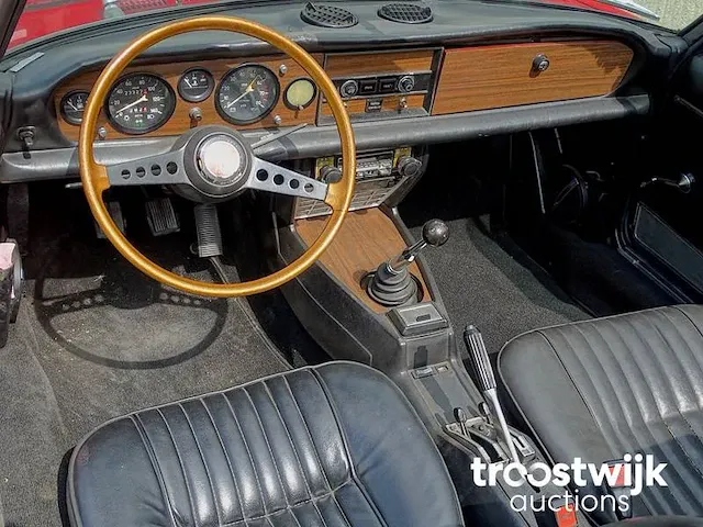 Fiat 124 sport spider 1800 - afbeelding 31 van  56