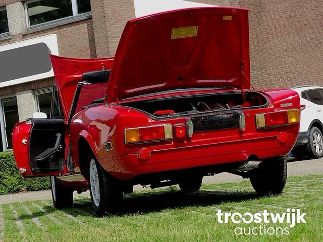 Fiat 124 sport spider 1800 - afbeelding 46 van  56
