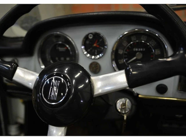 Fiat 1500 cabriolet pininfarina - afbeelding 37 van  52