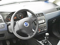 Fiat 2007 grande punto slechts ***47000km*** - afbeelding 2 van  32