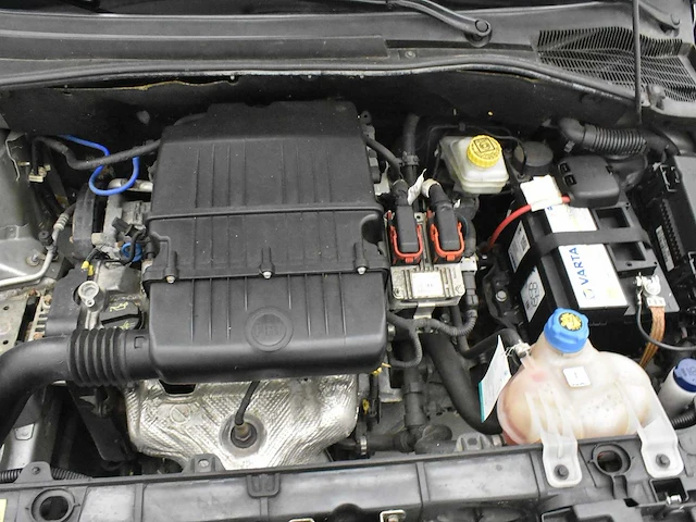Fiat 2007 grande punto slechts ***47000km*** - afbeelding 10 van  32