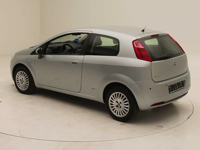 Fiat 2007 grande punto slechts ***47000km*** - afbeelding 30 van  32