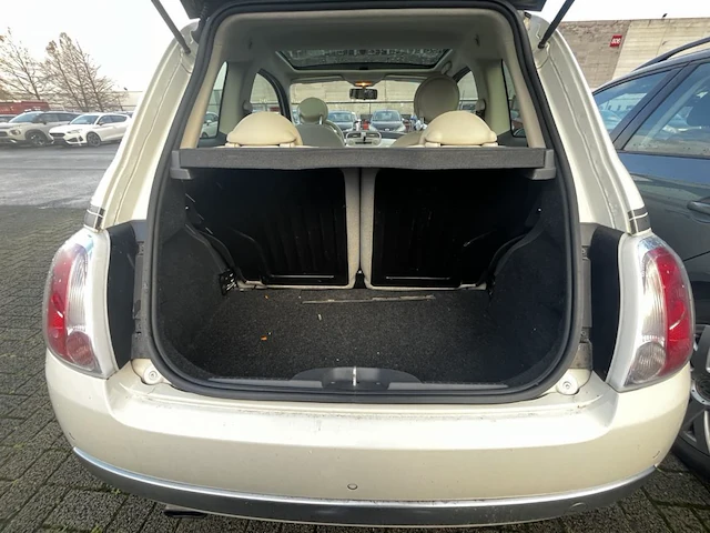Fiat 500 1.2i la petite robe noire, 2015 - afbeelding 11 van  24