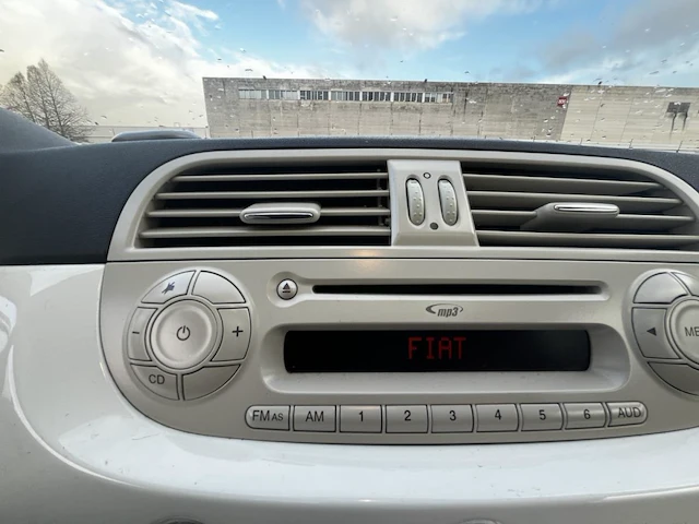 Fiat 500 1.2i la petite robe noire, 2015 - afbeelding 24 van  24
