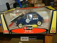 Fiat 500 1968 , 1/18 schaal nog in doos - afbeelding 1 van  4