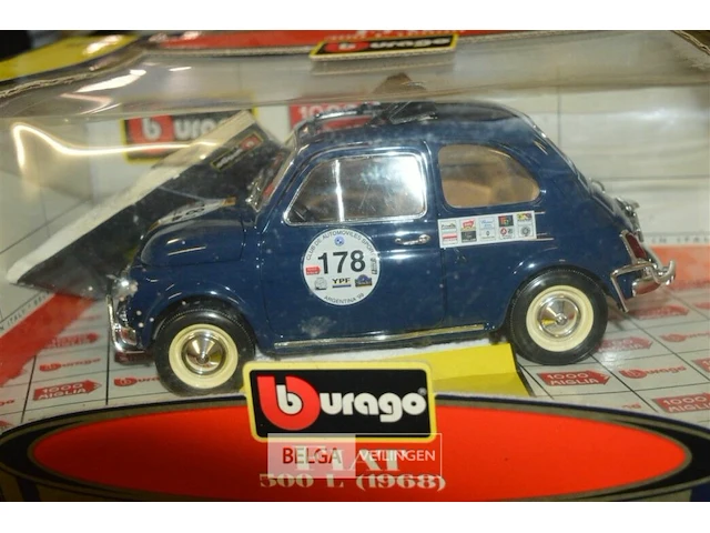 Fiat 500 1968 , 1/18 schaal nog in doos - afbeelding 2 van  4