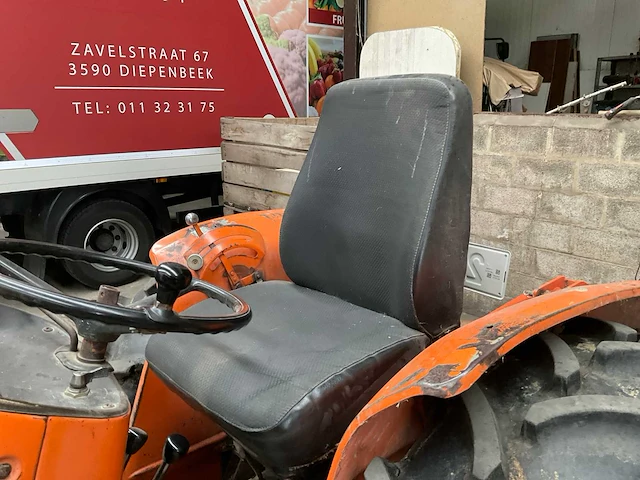 Fiat 640 oldtimer tractor - afbeelding 3 van  14