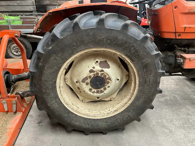 Fiat 640 oldtimer tractor - afbeelding 11 van  14