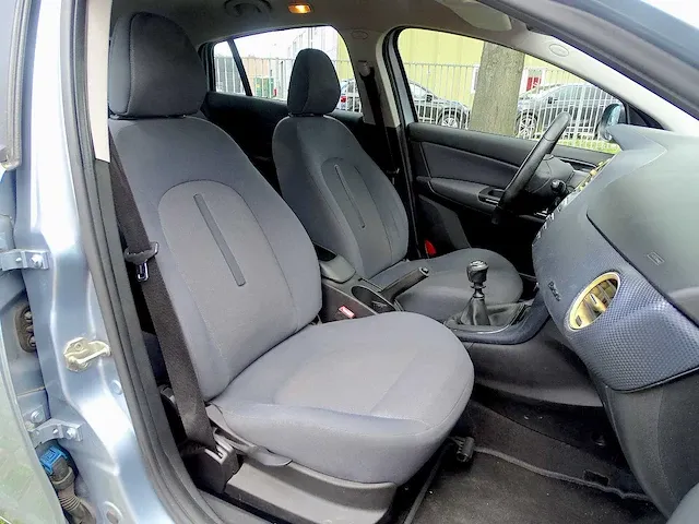 Fiat bravo 1.9 multijet - afbeelding 13 van  49