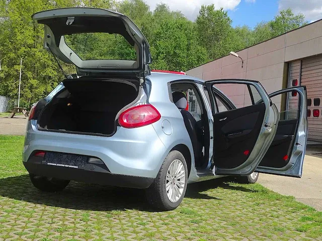 Fiat bravo 1.9 multijet - afbeelding 19 van  49