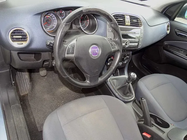 Fiat bravo 1.9 multijet - afbeelding 26 van  49