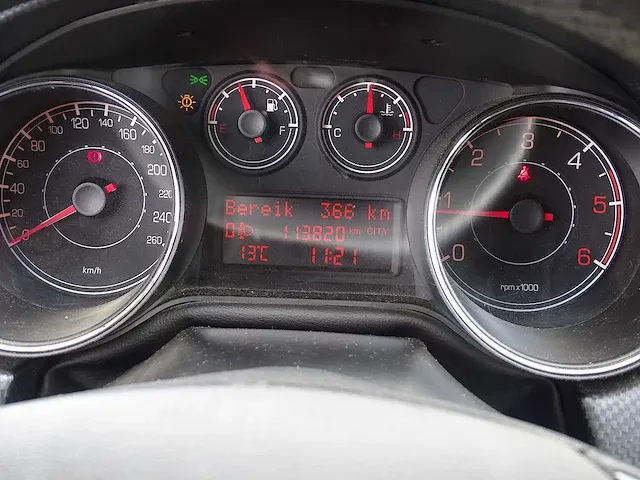 Fiat bravo 1.9 multijet - afbeelding 36 van  49