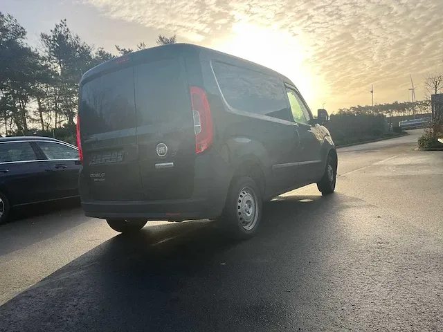 Fiat doblo bedrijfswagen - afbeelding 5 van  10