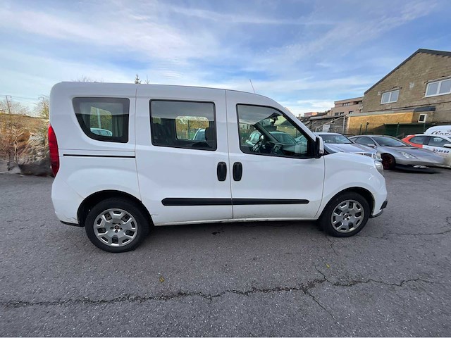 Fiat doblo van 2017 - afbeelding 21 van  24