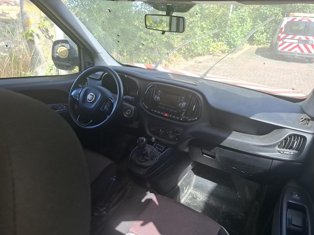 Fiat doblo - afbeelding 19 van  26