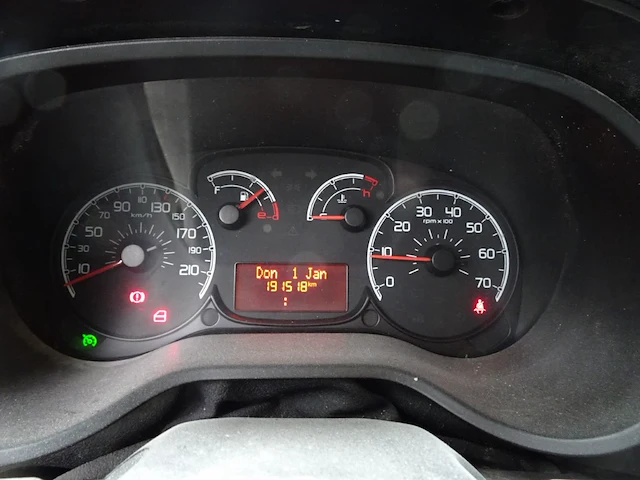 Fiat doblo - afbeelding 12 van  14