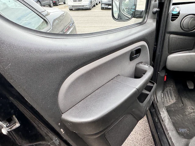 Fiat doblo - afbeelding 18 van  20