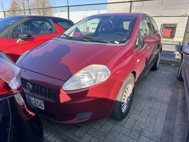 Fiat grande punto 1.4i 8v dynamic 77 at, 2008 - afbeelding 1 van  11