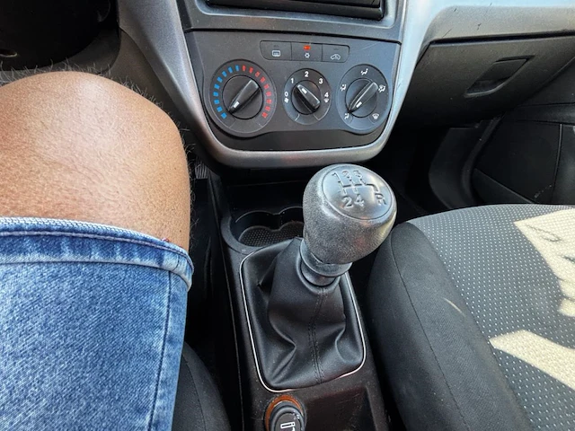 Fiat grande punto actual, 2013 - afbeelding 12 van  37