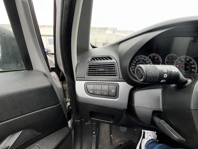 Fiat grande punto actual,2013 - afbeelding 6 van  28