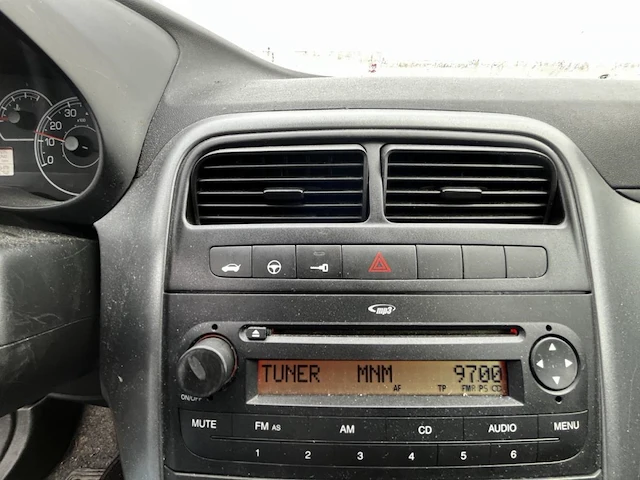 Fiat grande punto actual,2013 - afbeelding 27 van  28