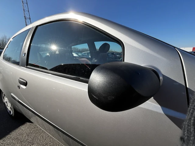 Fiat punto 1.2i 8v active 60 at, 2002 - afbeelding 17 van  28