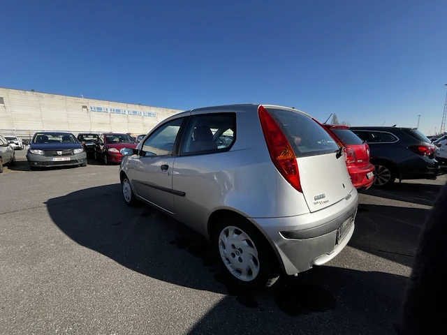 Fiat punto 1.2i 8v active 60 at, 2002 - afbeelding 25 van  28