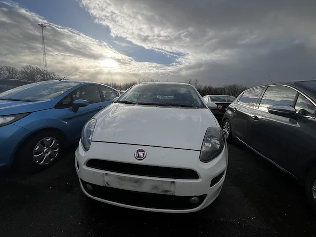 Fiat punto 1.2i easy, 2012 - afbeelding 12 van  34