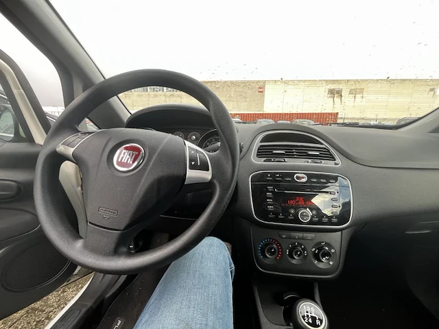 Fiat punto 1.2i easy, 2012 - afbeelding 33 van  34