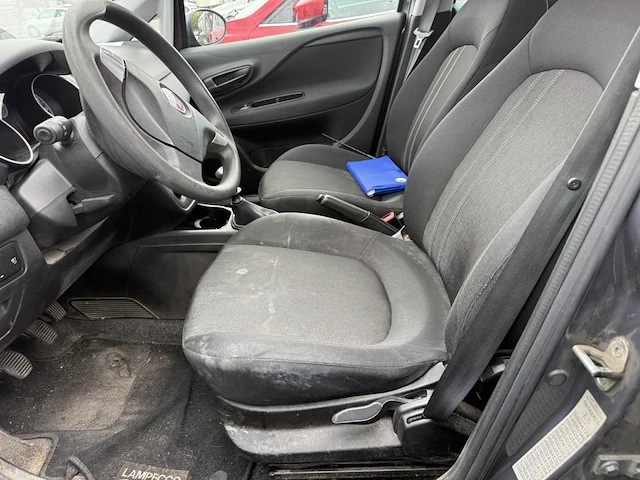 Fiat punto 1.2i street 69, 2015 - afbeelding 24 van  26