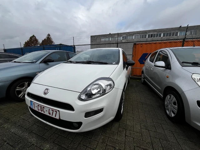 Fiat punto 1.2i young,2014 - afbeelding 1 van  35