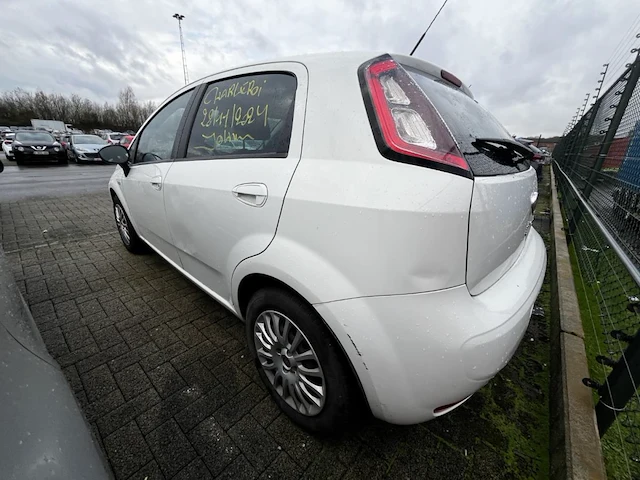 Fiat punto 1.2i young,2014 - afbeelding 31 van  35