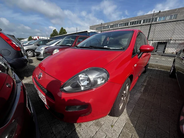 Fiat punto 1.3 multijet easy 75,2012 - afbeelding 1 van  35