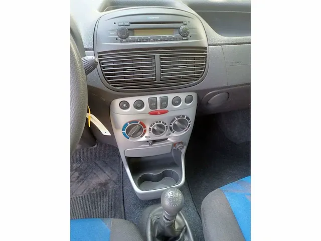 Fiat punto, 2003 - afbeelding 7 van  17