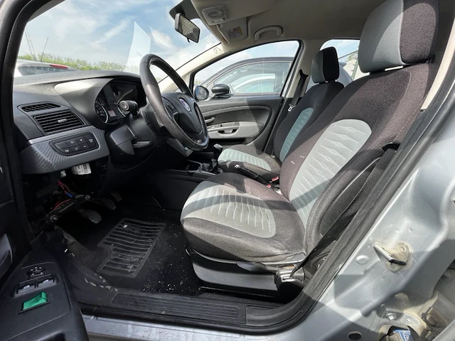 Fiat punto, 2009 - afbeelding 9 van  32