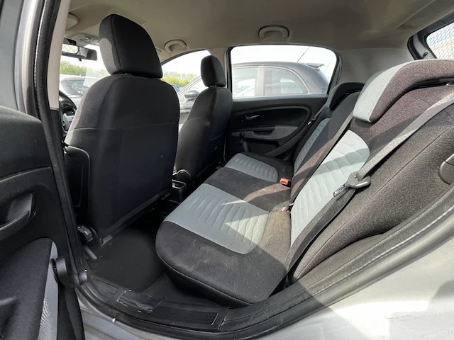 Fiat punto, 2009 - afbeelding 11 van  32